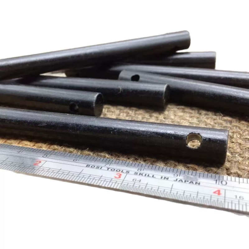 2PCS 8 * 80mm Perforated Campi - Ferro Rod Striker reseña y precio