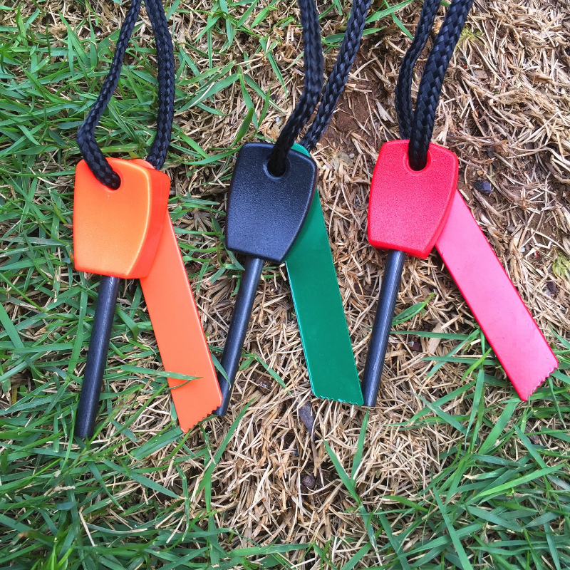 Mini Wilderness Survival Porta - Ferro Rod Striker reseña y precio
