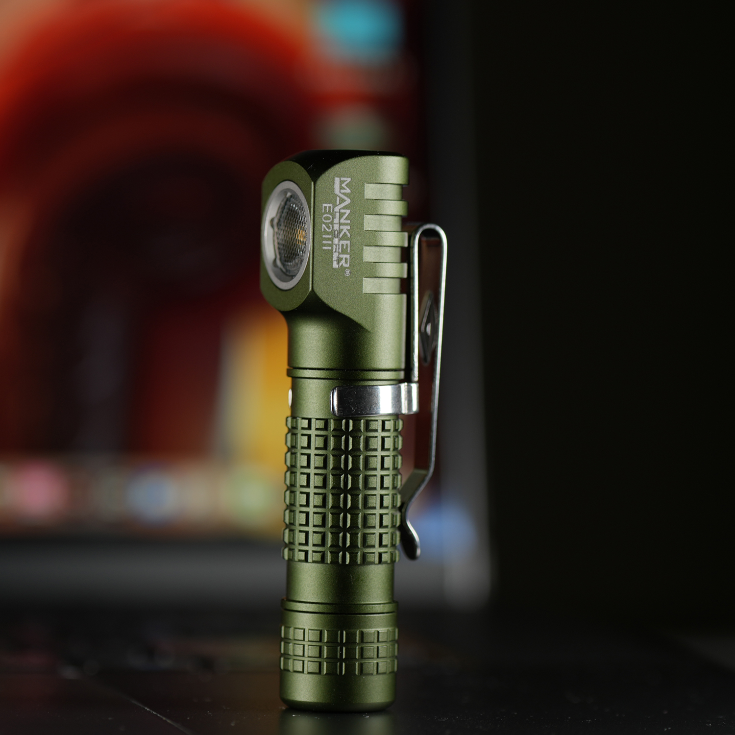 Mankerlight E02 III 560 Lumens - Edc Everyday Carry Gear reseña y precio